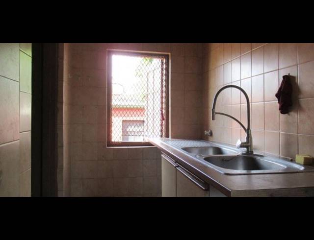 3 BEDROOM HOUSE FOR SALE IN KENSINGTON